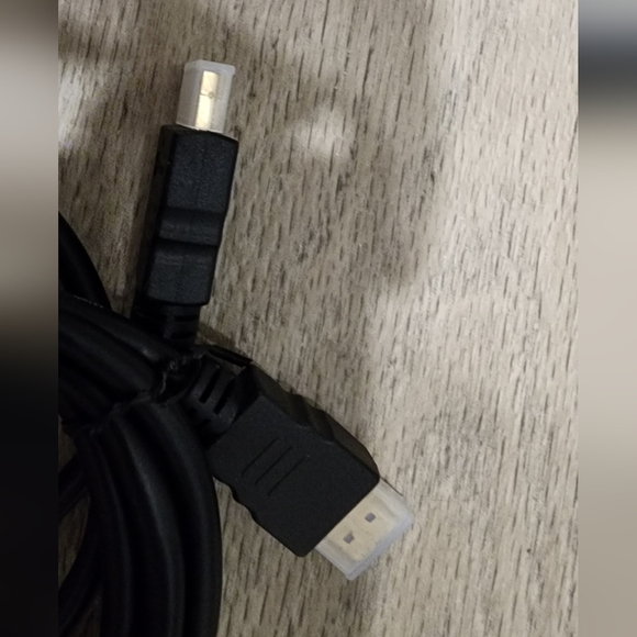 NEW - 6' HDMI Cables - Picture 2 of 5